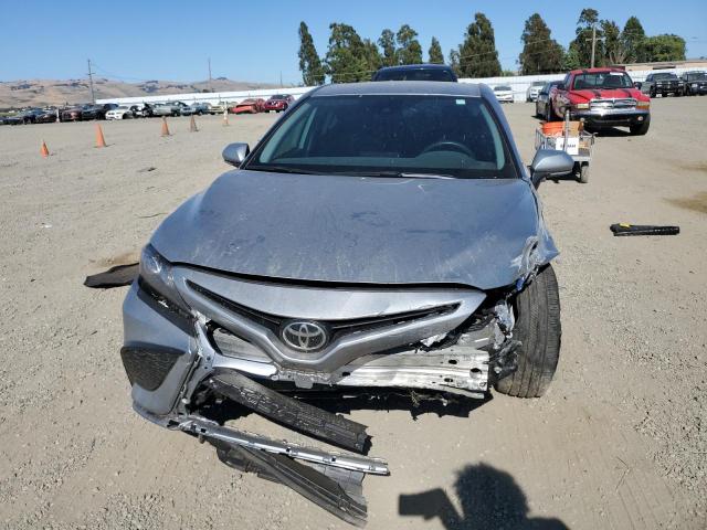 4T1G11AK0PU825083 - 2023 TOYOTA CAMRY SE NIGHT SHADE SILVER photo 5