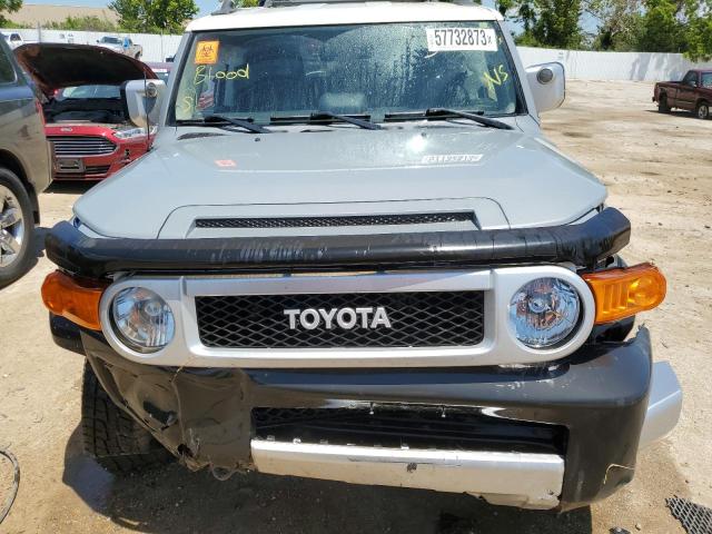 JTEBU4BF6EK188259 - 2014 TOYOTA FJ CRUISER GRAY photo 5