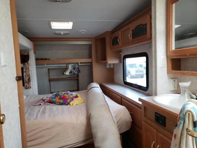 4YDF295244D508471 - 2004 KEYSTONE MONTANA WHITE photo 6