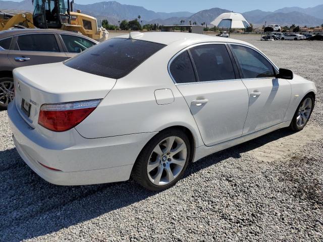 WBANU53598CT04353 - 2008 BMW 528 I WHITE photo 3