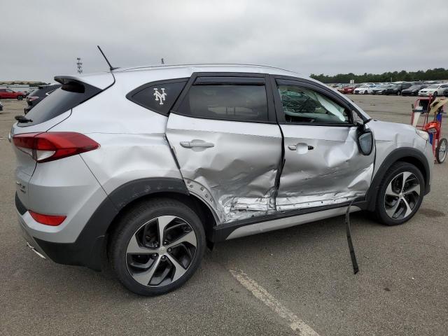 KM8J3CA25HU386329 - 2017 HYUNDAI TUCSON LIMITED SILVER photo 3