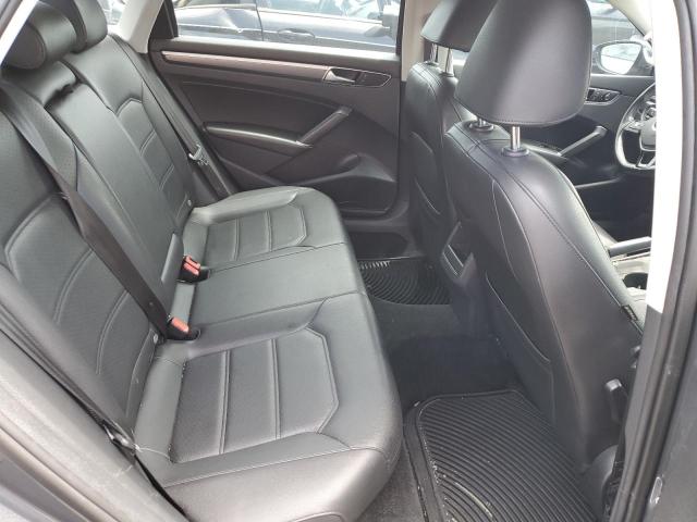 1VWDT7A34HC069601 - 2017 VOLKSWAGEN PASSAT R-LINE Boz foto 10
