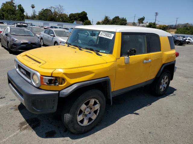 JTEBU11F070037528 - 2007 TOYOTA FJ CRUISER YELLOW photo 1