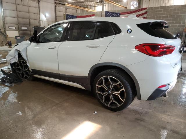 WBXYJ5C36JEF77192 - 2018 BMW X2 XDRIVE28I WHITE photo 2