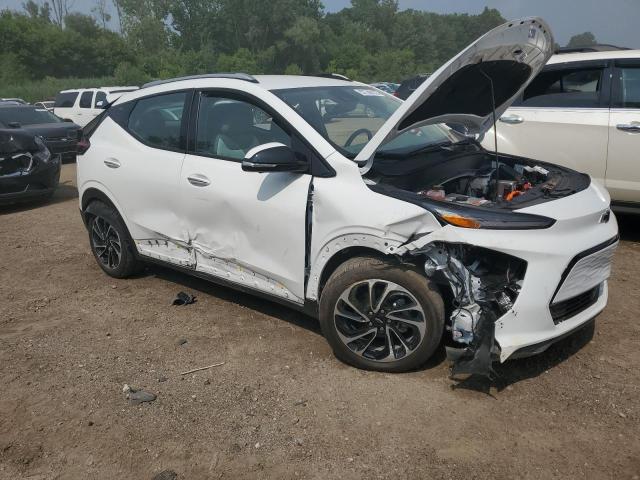 1G1FZ6S08P4101444 - 2023 CHEVROLET BOLT EUV PREMIER WHITE photo 4