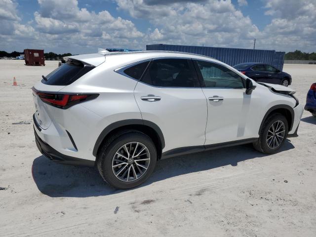 JTJHKCEZ7R2032805 - 2024 LEXUS NX 350H BASE WHITE photo 3