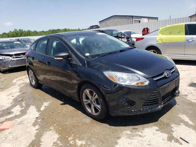 1FADP3K26EL146833 - 2014 FORD FOCUS SE BLACK photo 4