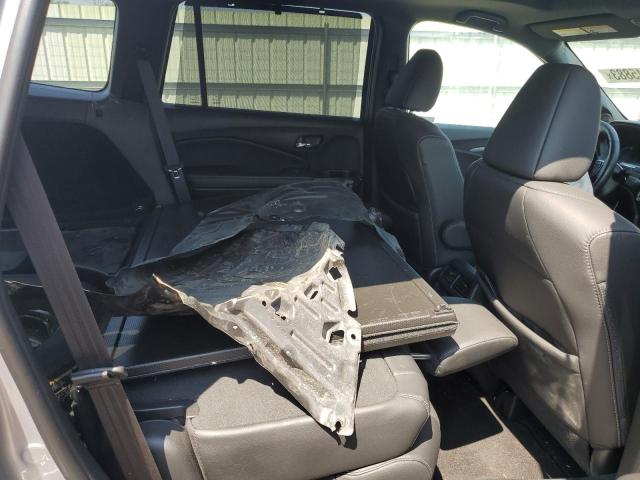 5FNYF8H56MB021037 - 2021 HONDA PASSPORT EXL SILVER photo 11