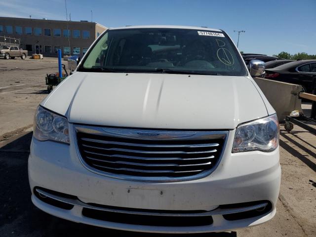 2C4RC1CG5ER311143 - 2014 CHRYSLER TOWN & COU TOURING L WHITE photo 5