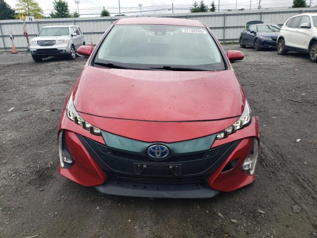 JTDKARFP8J3097186 - 2018 TOYOTA PRIUS PRIM 红色 照片 5