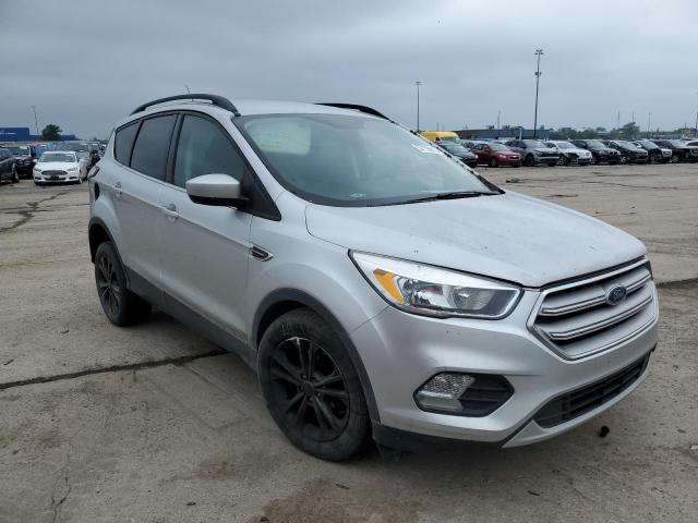 1FMCU0GD6JUC31887 - 2018 FORD ESCAPE SE SILVER photo 4
