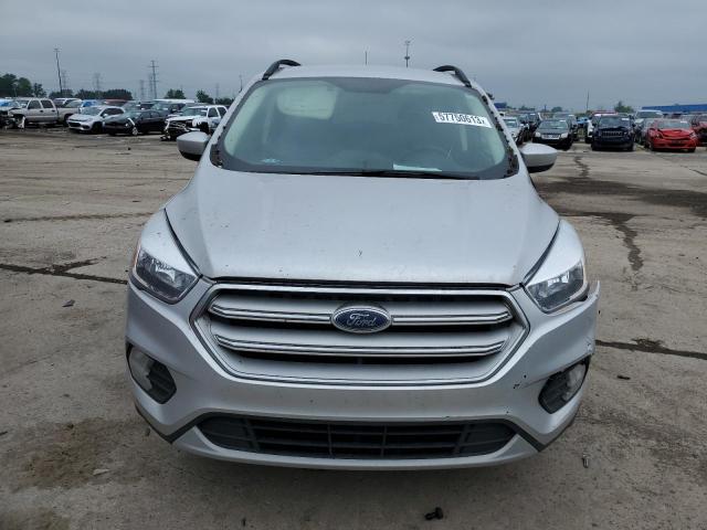1FMCU0GD6JUC31887 - 2018 FORD ESCAPE SE SILVER photo 5