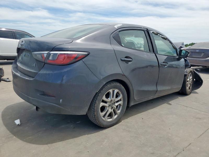 3MYDLBZV2GY125781 - 2016 TOYOTA SCION IA GRAY photo 3