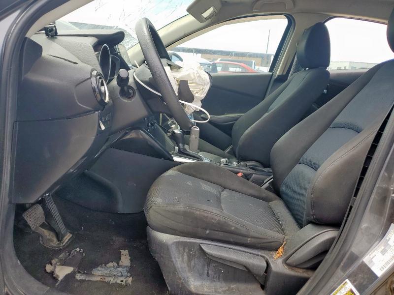 3MYDLBZV2GY125781 - 2016 TOYOTA SCION IA GRAY photo 7