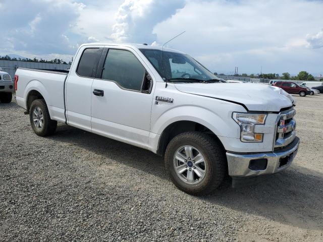 1FTEX1C8XHKC75819 - 2017 FORD F150 SUPER CAB WHITE photo 4