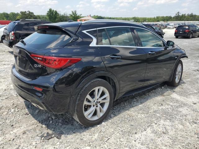 SJKCH5CP4JA047438 - 2018 INFINITI QX30 BASE BLACK photo 3