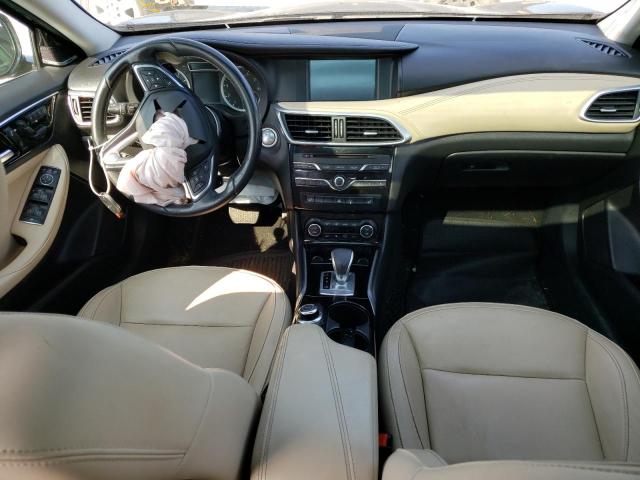 SJKCH5CP4JA047438 - 2018 INFINITI QX30 BASE BLACK photo 8