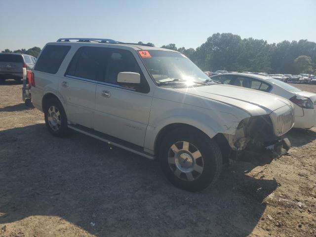 5LMFU275X6LJ26278 - 2006 LINCOLN NAVIGATOR თეთრი ფოტო 4