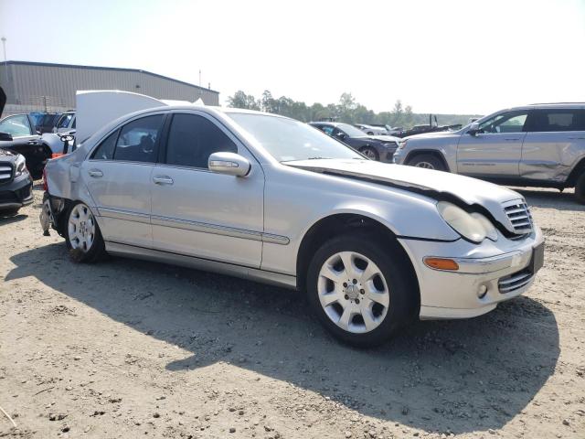 WDBRF61J75F679056 - 2005 MERCEDES-BENZ C240 240 SILVER photo 4