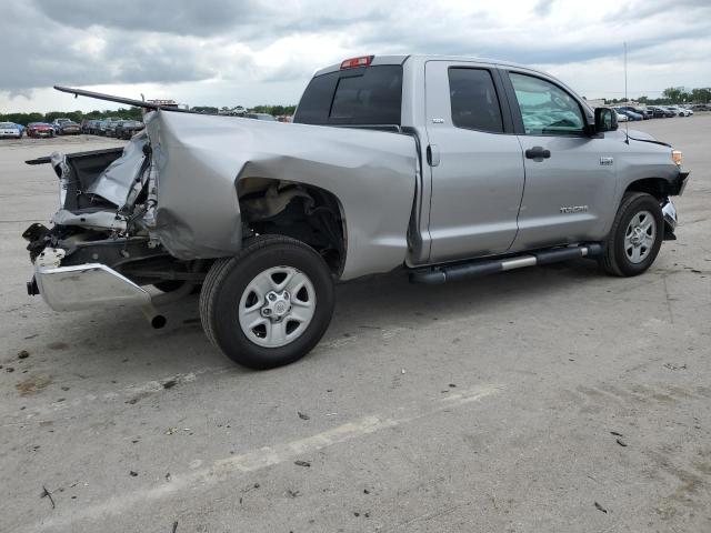 5TFUW5F12GX569396 - 2016 TOYOTA TUNDRA DOUBLE CAB SR/SR5 SILVER photo 3
