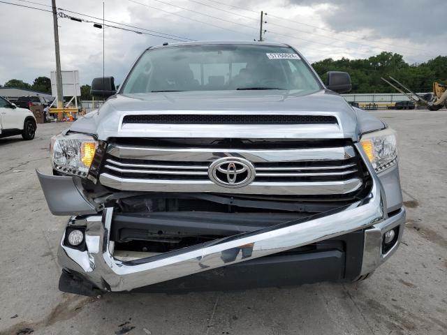 5TFUW5F12GX569396 - 2016 TOYOTA TUNDRA DOUBLE CAB SR/SR5 SILVER photo 5