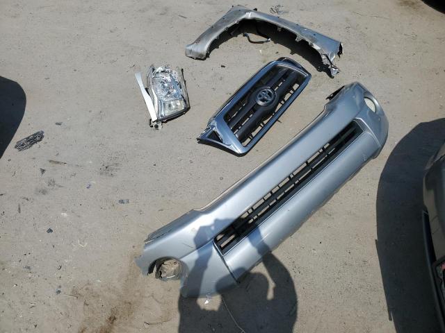 3TMJU4GN6AM108655 - 2010 TOYOTA TACOMA DOUBLE CAB PRERUNNER SILVER photo 12
