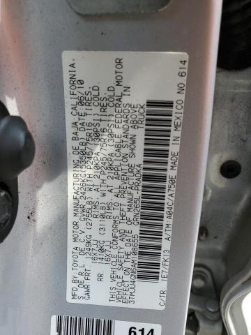 3TMJU4GN6AM108655 - 2010 TOYOTA TACOMA DOUBLE CAB PRERUNNER SILVER photo 13