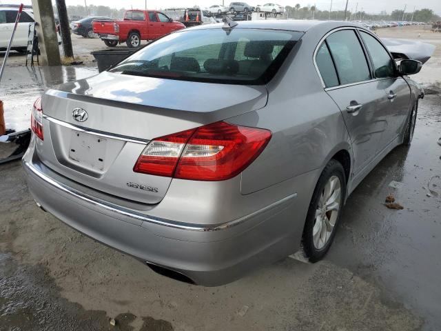 KMHGC4DD4DU243346 - 2013 HYUNDAI GENESIS 3.8L SILVER photo 4