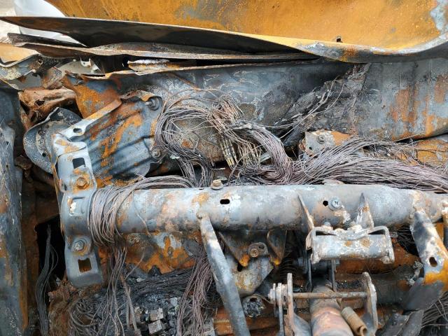 2T1KR32EX5C482885 - 2005 TOYOTA COROLLA MA XR BLUE photo 9