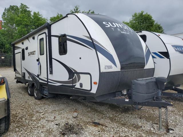 4YDT2222XJ5351114 - 2018 KEYSTONE TRAILER BLACK photo 1