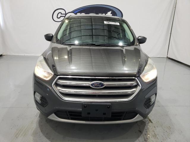 1FMCU0G97HUA63537 - 2017 FORD ESCAPE SE GRAY photo 5