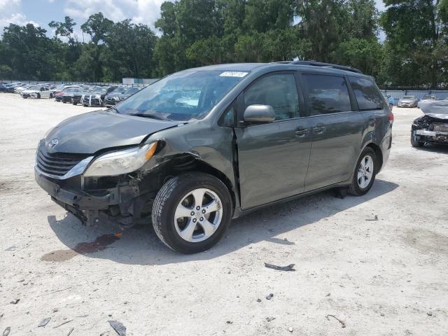 2013 TOYOTA SIENNA LE, 