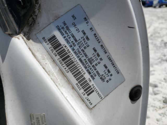 JM1NB353520222928 - 2002 MAZDA MX-5 MIATA BASE WHITE photo 12