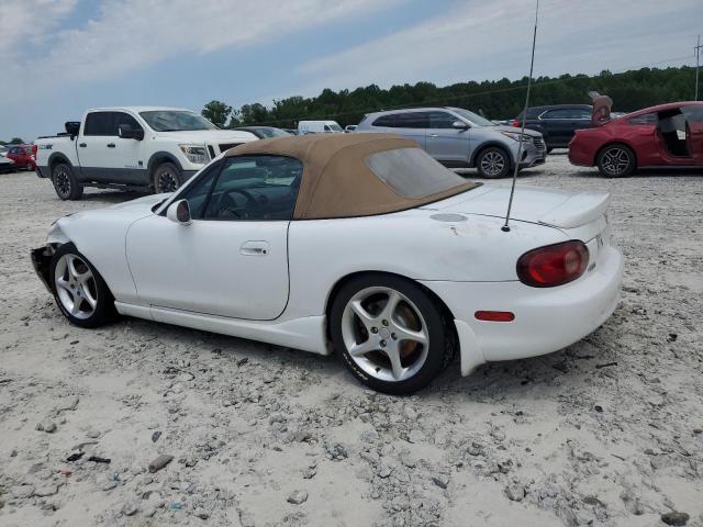JM1NB353520222928 - 2002 MAZDA MX-5 MIATA BASE WHITE photo 2