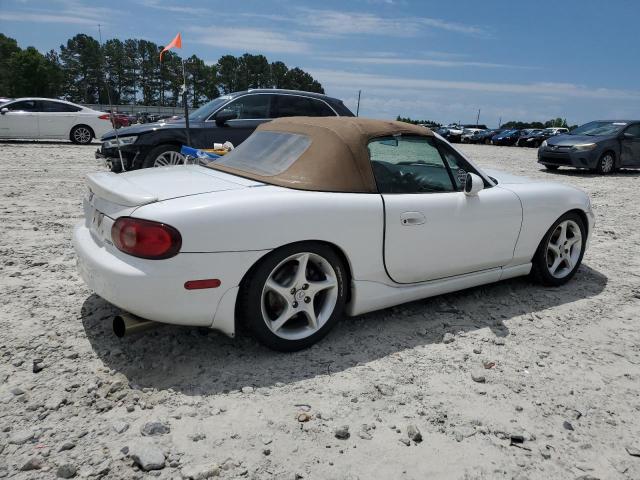 JM1NB353520222928 - 2002 MAZDA MX-5 MIATA BASE WHITE photo 3