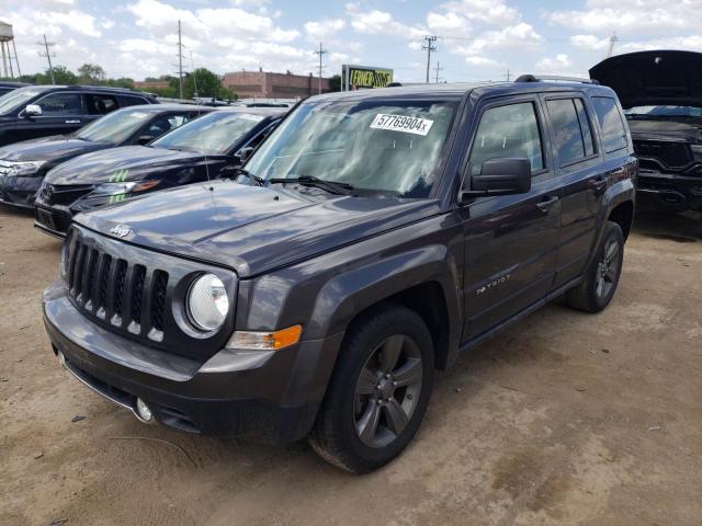 1C4NJRFB6GD733933 - 2016 JEEP PATRIOT LATITUDE GRAY photo 1