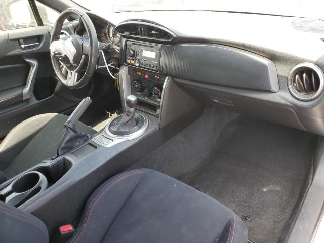 JF1ZNAA17D2708266 - 2013 TOYOTA SCION FR-S 银色 照片 8