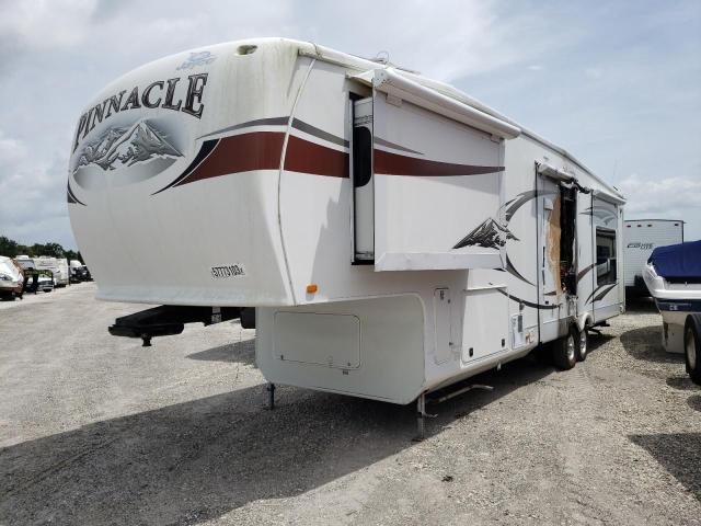 1UJCJ0BU2B1RB0235 - 2011 JAYCO PINNACLE WHITE photo 2