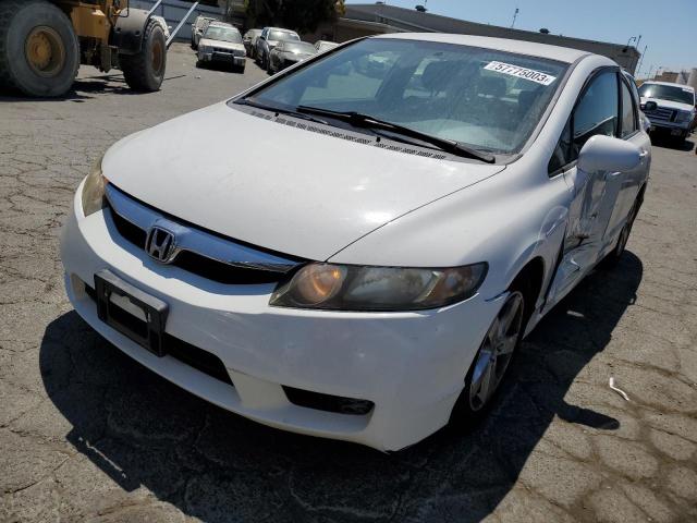 19XFA1F67AE017587 - 2010 HONDA CIVIC LX-S Blanc photo 1