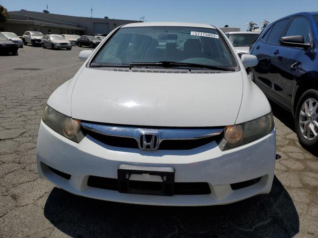 19XFA1F67AE017587 - 2010 HONDA CIVIC LX-S Blanc photo 5