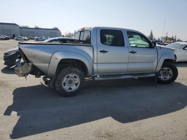 3TMJU4GN2AM095791 - 2010 TOYOTA TACOMA DOUBLE CAB PRERUNNER SILVER photo 3