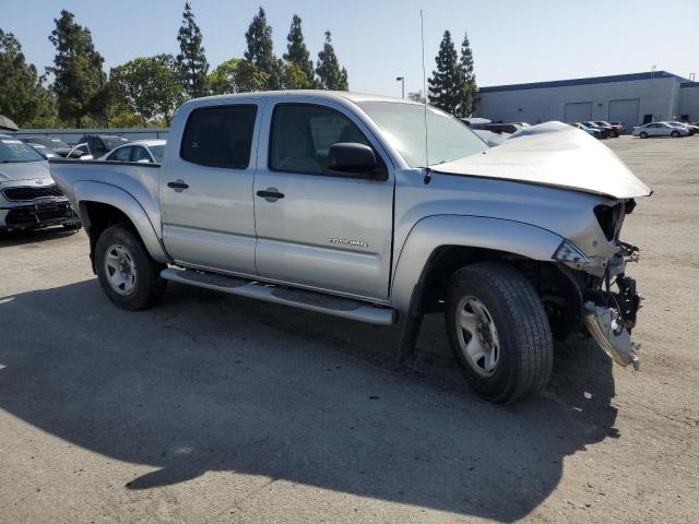 3TMJU4GN2AM095791 - 2010 TOYOTA TACOMA DOUBLE CAB PRERUNNER SILVER photo 4