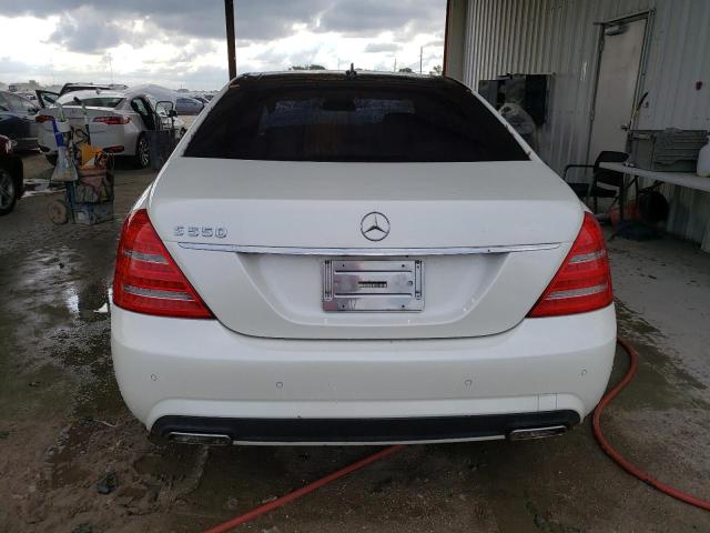 WDDNG7BB5BA402396 - 2011 MERCEDES-BENZ S 550 WHITE photo 6