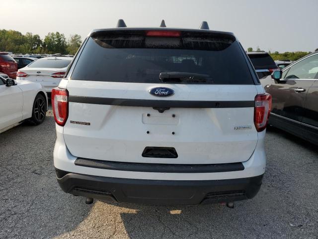 1FM5K8AT0JGB00126 - 2018 FORD EXPLORER POLICE INTERCEPTOR WHITE photo 6