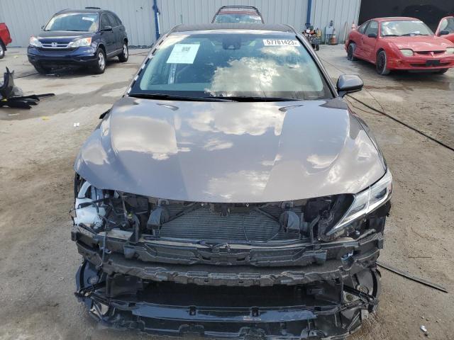 4T1B11HK4KU239737 - 2019 TOYOTA CAMRY L GRAY photo 5