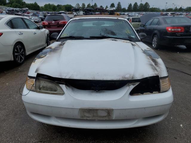 1FAFP45XXWF129488 - 1998 FORD MUSTANG GT WHITE photo 5