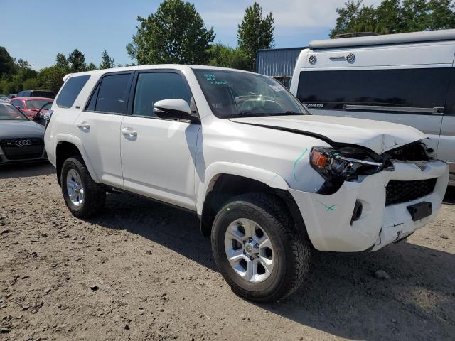 JTEBU5JR0H5438633 - 2017 TOYOTA 4RUNNER SR5/SR5 PREMIUM WHITE photo 4