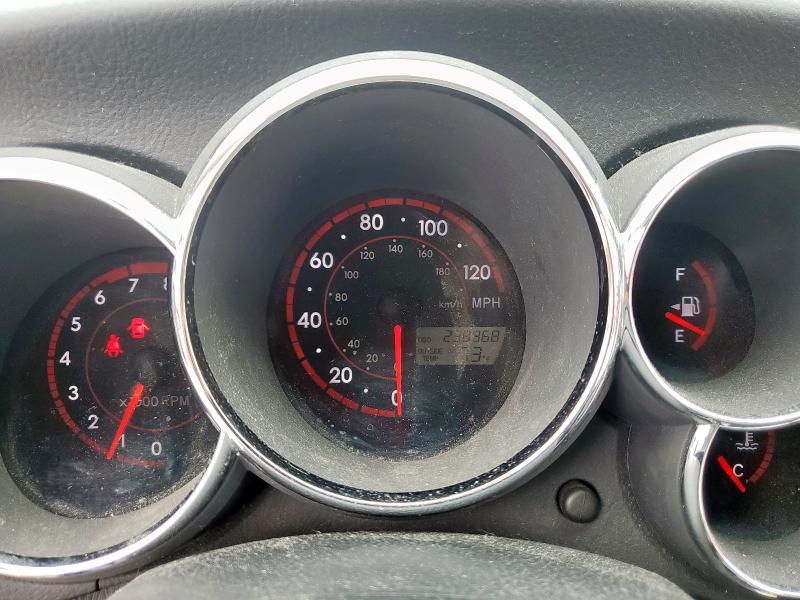 2T1KR32E48C708794 - 2008 TOYOTA COROLLA MA XR GRAY photo 9