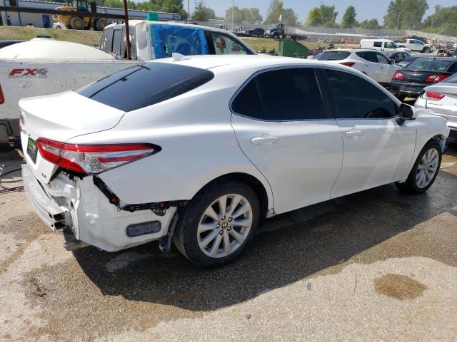 4T1C11AKXLU377458 - 2020 TOYOTA CAMRY LE WHITE photo 3