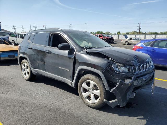 3C4NJDBB7KT714139 - 2019 JEEP COMPASS LATITUDE Siyah fotoğraf 4